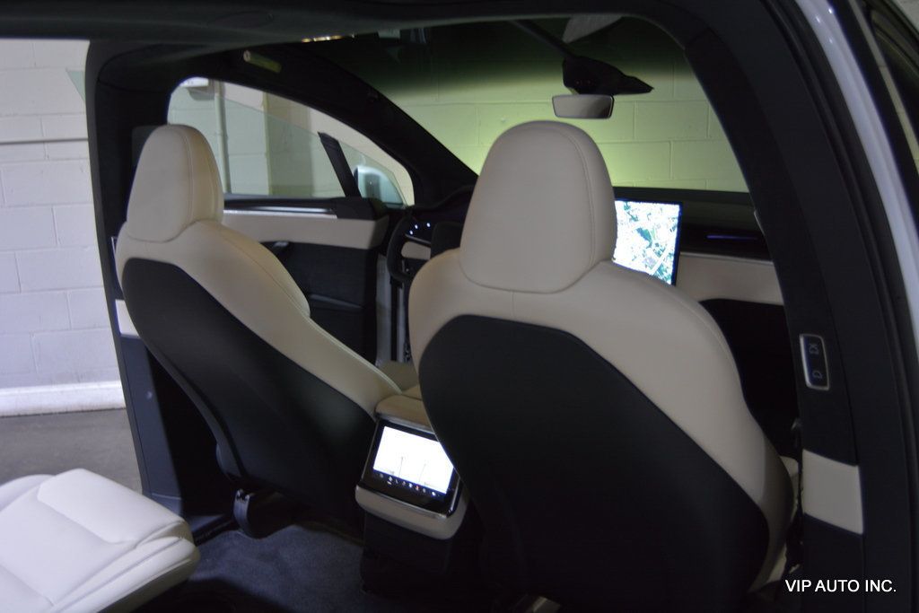 2022 Tesla Model X Plaid AWD - 22856514 - 19