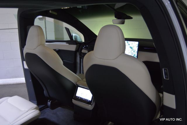 2022 Tesla Model X Plaid AWD - 22856514 - 19