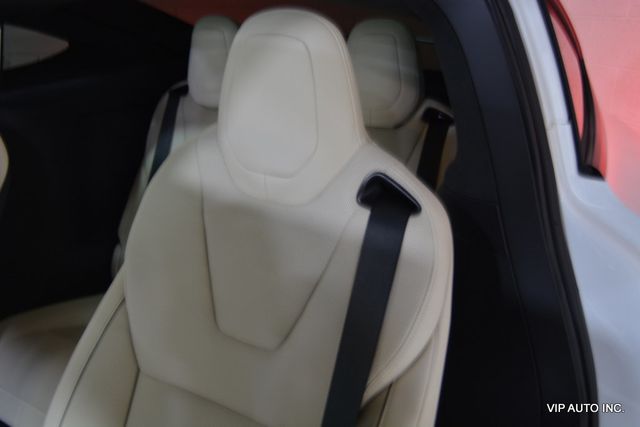 2022 Tesla Model X Plaid AWD - 22856514 - 21