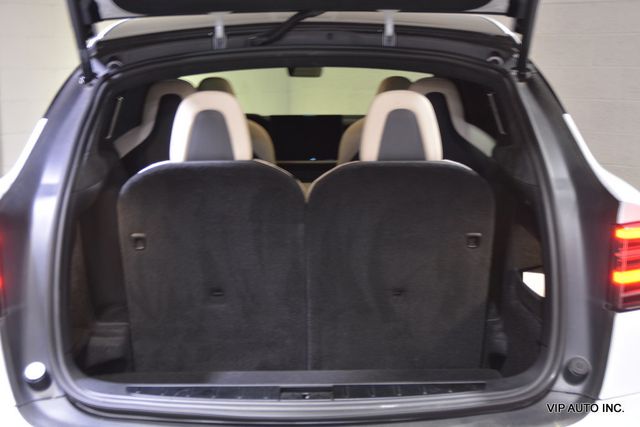 2022 Tesla Model X Plaid AWD - 22856514 - 39