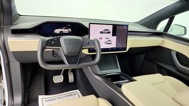 2022 Tesla Model X Plaid AWD w/ 22'' Turbine Wheels & 6 Seat Cream Premium Interior - 23033127 - 10