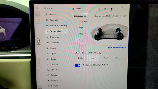 2022 Tesla Model X Plaid AWD w/ 22'' Turbine Wheels & 6 Seat Cream Premium Interior - 23033127 - 16