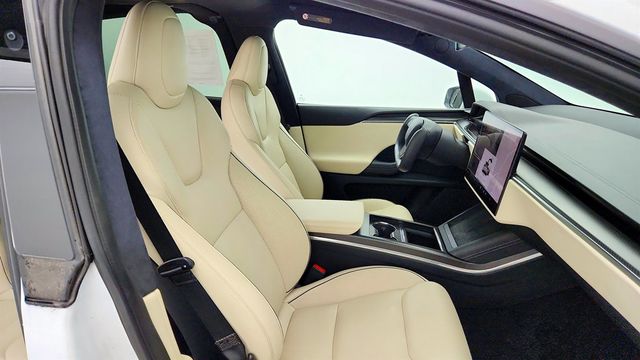 2022 Tesla Model X Plaid AWD w/ 22'' Turbine Wheels & 6 Seat Cream Premium Interior - 23033127 - 26