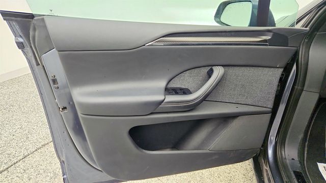 2022 Tesla Model X Plaid AWD w/ 22'' Wheels & 6 Seat Interior - 22999095 - 10