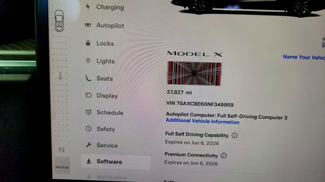 2022 Tesla Model X Plaid AWD w/ 22'' Wheels & 6 Seat Interior - 22999095 - 13