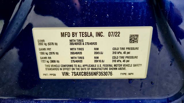 2022 Tesla Model X Plaid AWD w/ 6 Seat Cream Premium Interior - 23003584 - 24