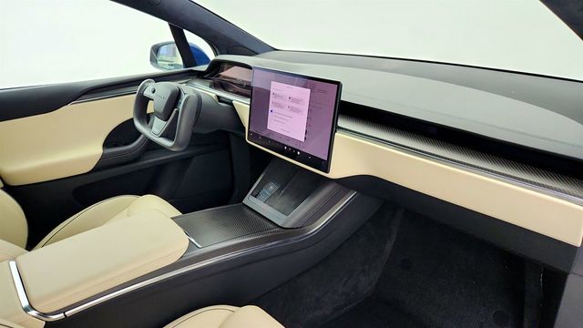 2022 Tesla Model X Plaid AWD w/ 6 Seat Cream Premium Interior - 23003584 - 31