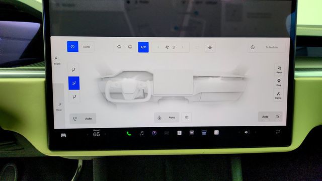 2022 Tesla Model X Plaid AWD w/ 6 Seat Cream Premium Interior - 23043984 - 23