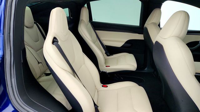 2022 Tesla Model X Plaid AWD w/ 6 Seat Cream Premium Interior - 23043984 - 29