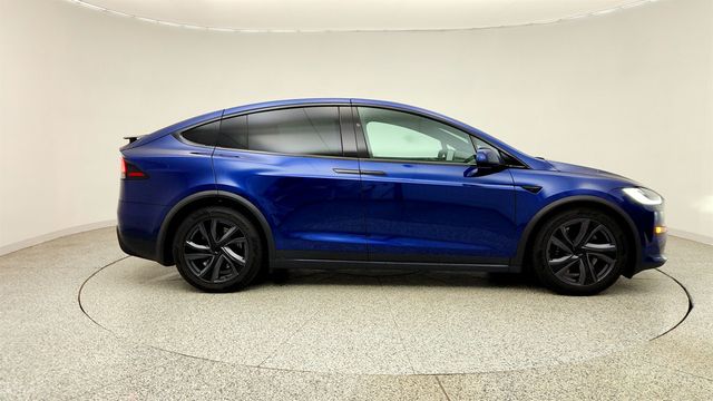 2022 Tesla Model X Plaid AWD w/ 6 Seat Cream Premium Interior - 23043984 - 3