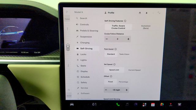 2022 Tesla Model X Plaid AWD w/ 6 Seat Cream Premium Interior - 23043984 - 43