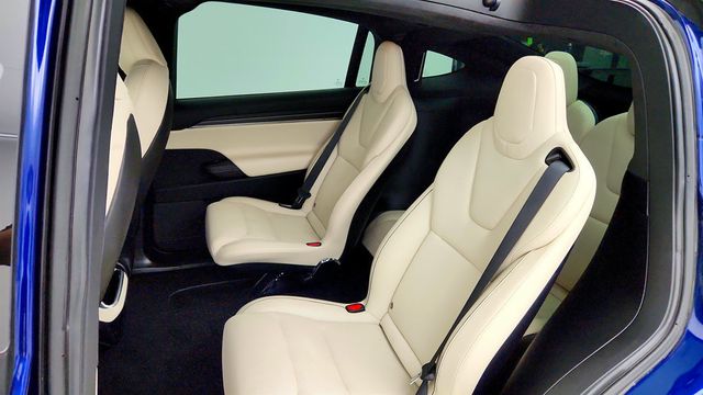 2022 Tesla Model X Plaid AWD w/ 6 Seat Cream Premium Interior - 23043984 - 48