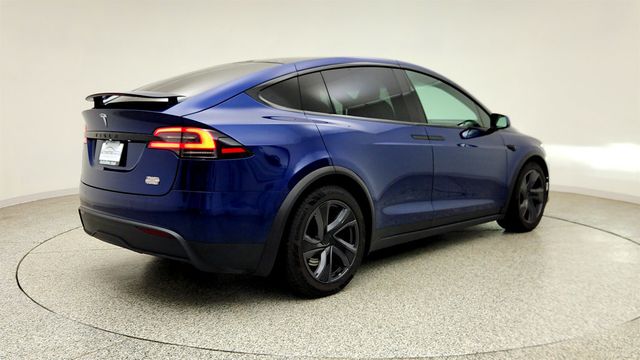 2022 Tesla Model X Plaid AWD w/ 6 Seat Cream Premium Interior - 23043984 - 4