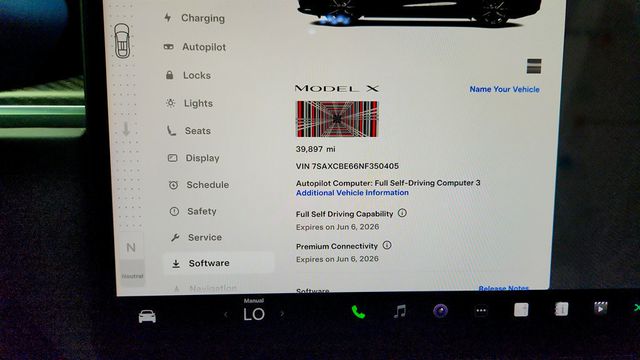 2022 Tesla Model X Plaid AWD w/ 6 Seat Interior - 23004183 - 13