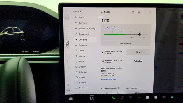 2022 Tesla Model X Plaid AWD w/ 6 Seat Interior - 23004183 - 18