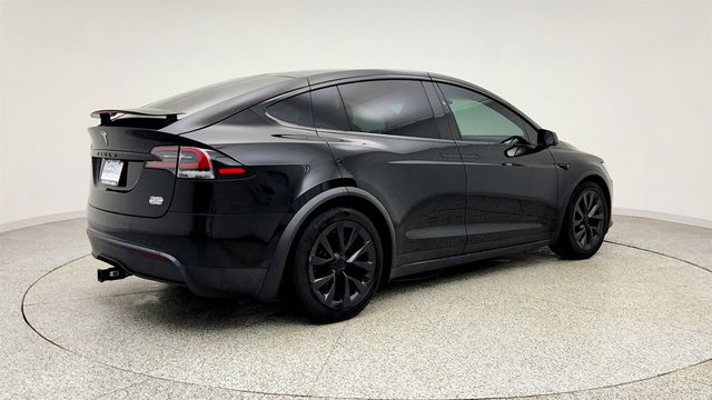 2022 Tesla Model X Plaid AWD w/ 6 Seat Interior - 23008142 - 4