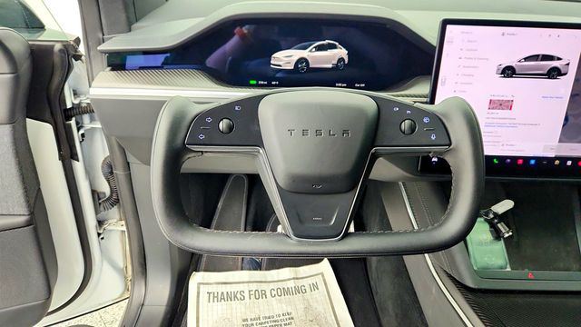 2022 Tesla Model X Plaid AWD w/ 6 Seat Interior - 23016332 - 12