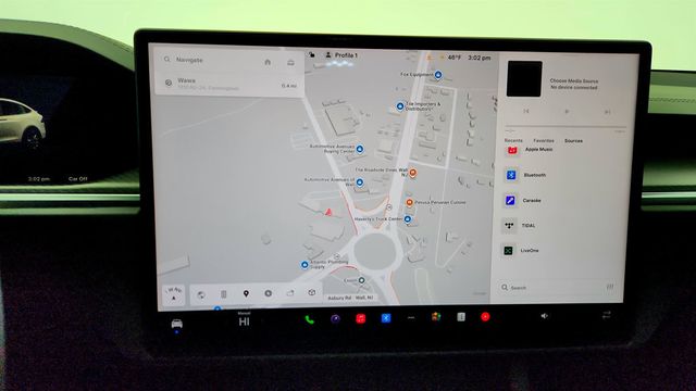 2022 Tesla Model X Plaid AWD w/ 6 Seat Interior - 23016332 - 23