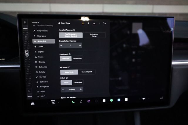 2022 Tesla Model X Plaid AWD w/ 6 Seats! - 22939970 - 34