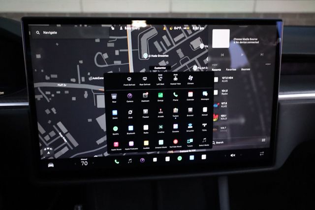 2022 Tesla Model X Plaid AWD w/ 6 Seats! - 22939970 - 37