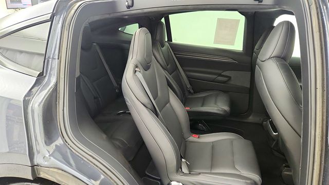 2022 Tesla Model X Plaid AWD w/ Full Self Driving, 22'' Wheels & 6 Seat Interior - 22999095 - 27