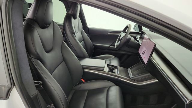 2022 Tesla Model X Plaid AWD with 6 Seat Interior & 22'' Turbine Wheels - 22946123 - 30