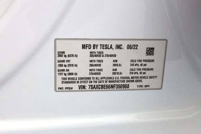2022 Tesla Model X Plaid AWD with 6 Seat White & Black Premium Interior - 22938643 - 9