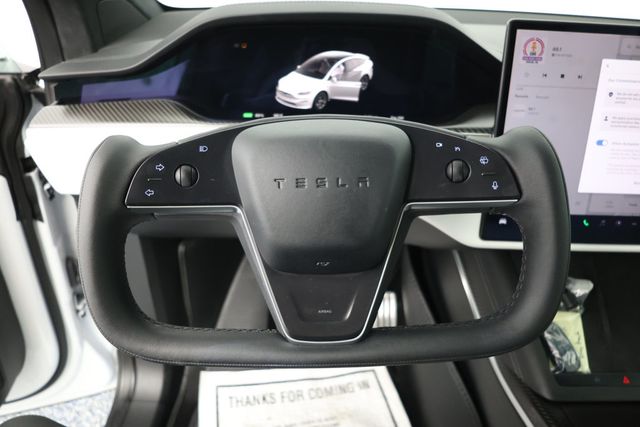 2022 Tesla Model X Plaid AWD with 6 Seat White & Black Premium Interior - 22938643 - 10