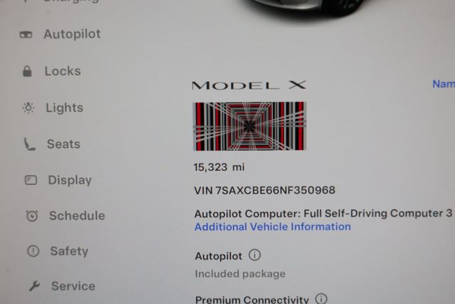 2022 Tesla Model X Plaid AWD with 6 Seat White & Black Premium Interior - 22938643 - 11