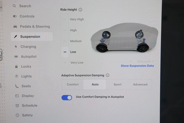 2022 Tesla Model X Plaid AWD with 6 Seat White & Black Premium Interior - 22938643 - 15