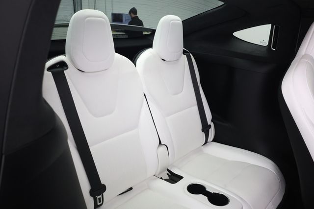 2022 Tesla Model X Plaid AWD with 6 Seat White & Black Premium Interior - 22938643 - 25