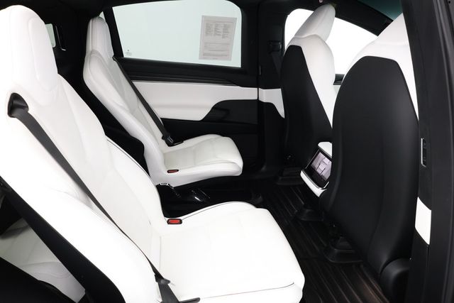 2022 Tesla Model X Plaid AWD with 6 Seat White & Black Premium Interior - 22938643 - 26
