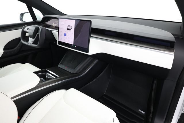 2022 Tesla Model X Plaid AWD with 6 Seat White & Black Premium Interior - 22938643 - 28