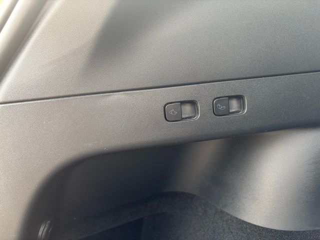 2022 Tesla Model Y 2022 Tesla Model Y  - 23016914 - 37