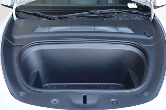 2022 Tesla Model Y Long Range - 23055980 - 10