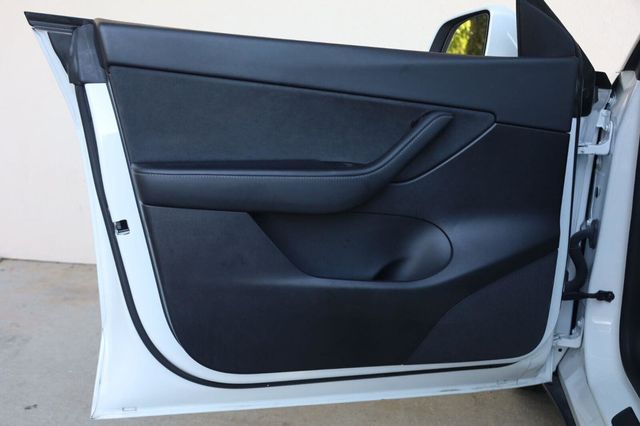 2022 Tesla Model Y Long Range - 23055980 - 11