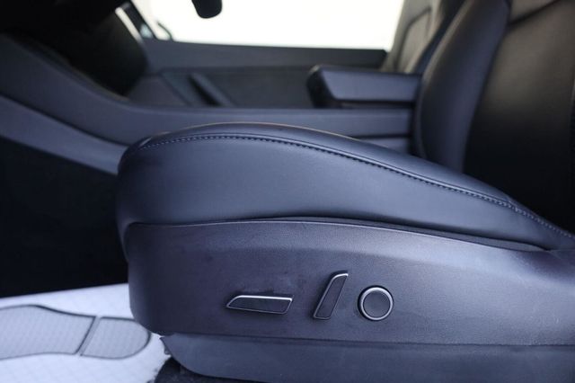 2022 Tesla Model Y Long Range - 23055980 - 15