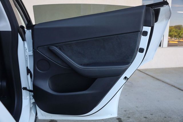 2022 Tesla Model Y Long Range - 23055980 - 20