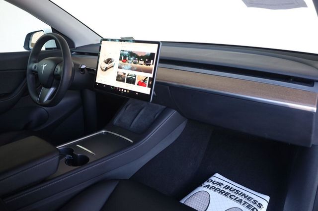 2022 Tesla Model Y Long Range - 23055980 - 27
