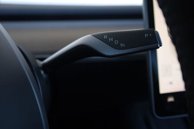 2022 Tesla Model Y Long Range - 23055980 - 33