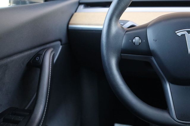 2022 Tesla Model Y Long Range - 23062936 - 28