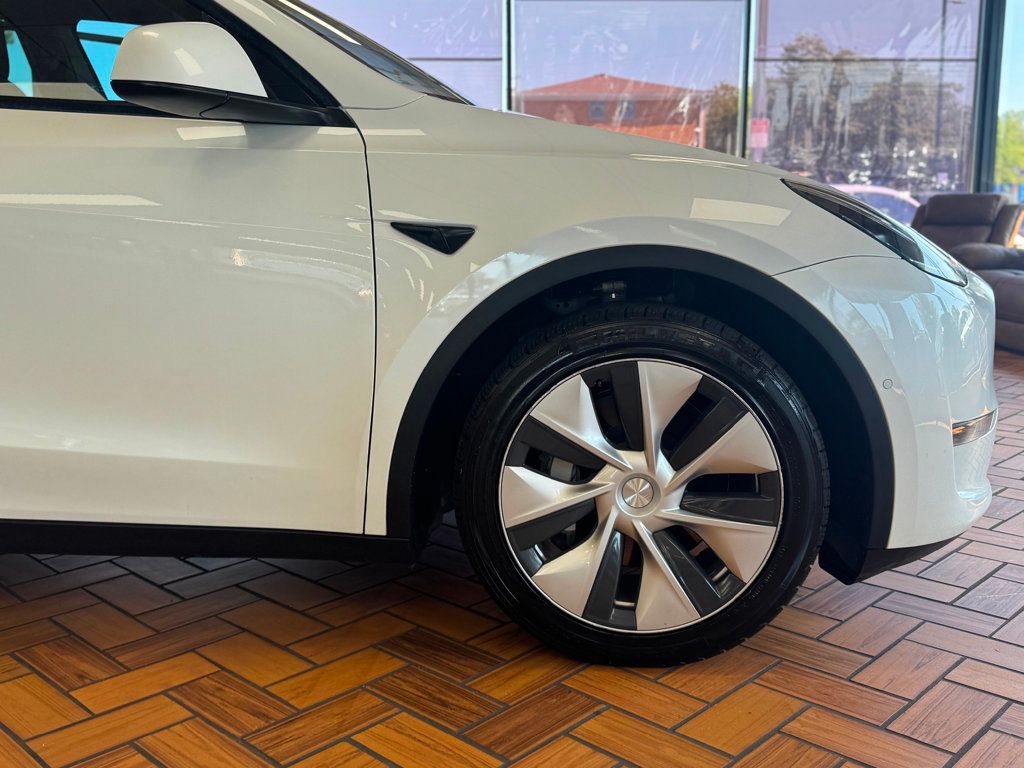 2022 Tesla Model Y Long Range photo 14