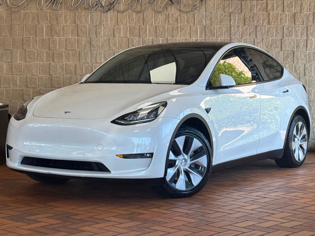 2022 Tesla Model Y Long Range photo 2