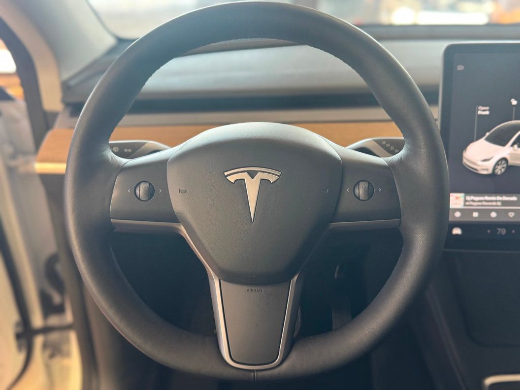 2022 Tesla Model Y Long Range photo 21