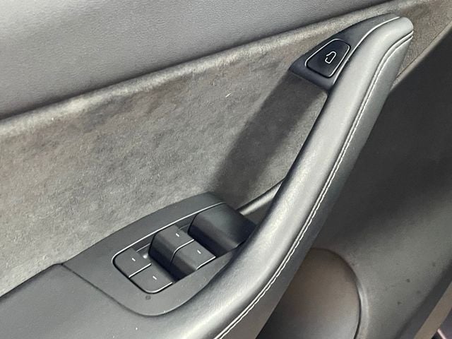 2022 Tesla Model Y Long Range AWD - 22996783 - 14