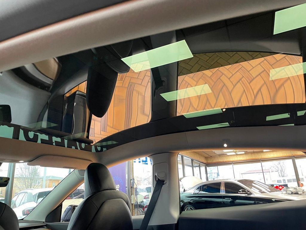 2022 Tesla Model Y Long Range AWD - 22996783 - 16