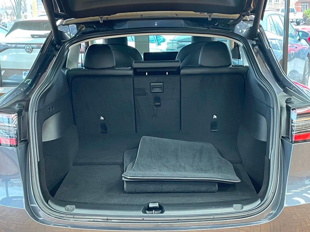 2022 Tesla Model Y Long Range AWD - 22996783 - 17