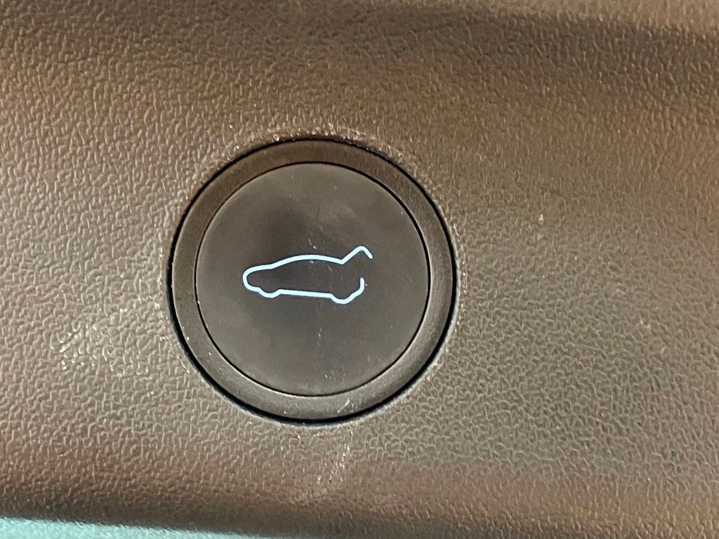 2022 Tesla Model Y Long Range AWD - 22996783 - 18