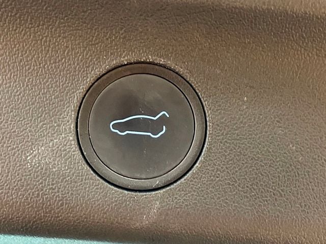 2022 Tesla Model Y Long Range AWD - 22996783 - 18