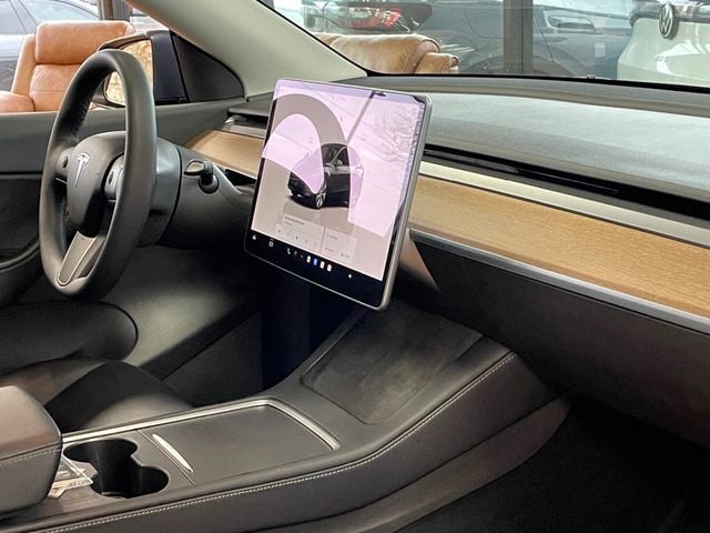 2022 Tesla Model Y Long Range AWD - 22996783 - 21